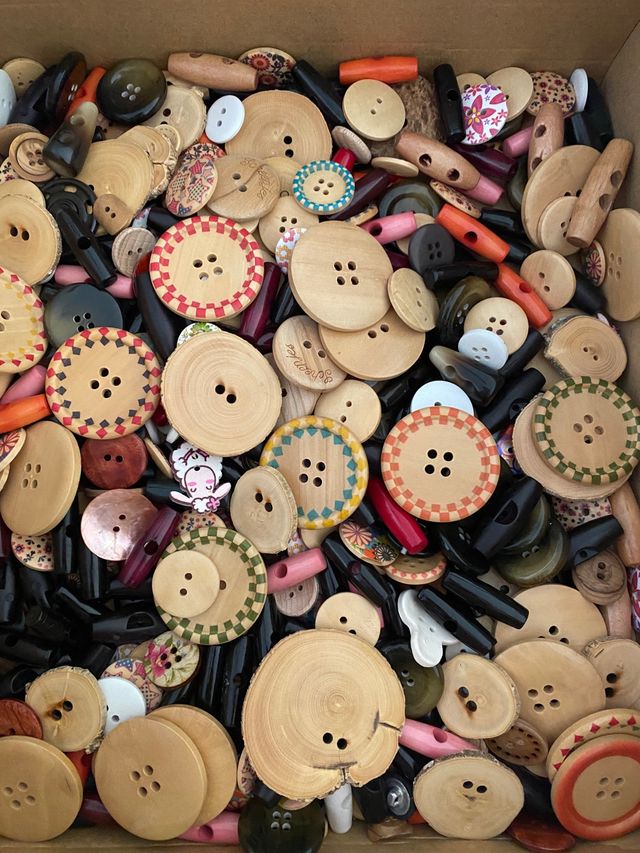 BOTONES DE COLORES 50 unidades