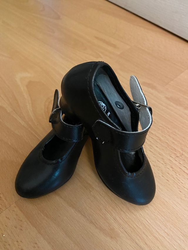 zapatos flamenca 22. Carolina Guillo