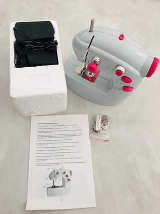 Macchina da cucire portatile