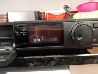 Reproductor VHS Panasonic.