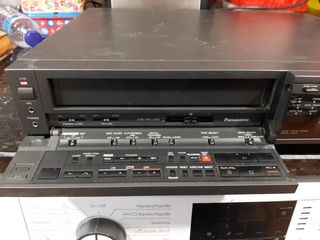 Reproductor VHS Panasonic.