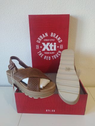 Sandalias XTI 38