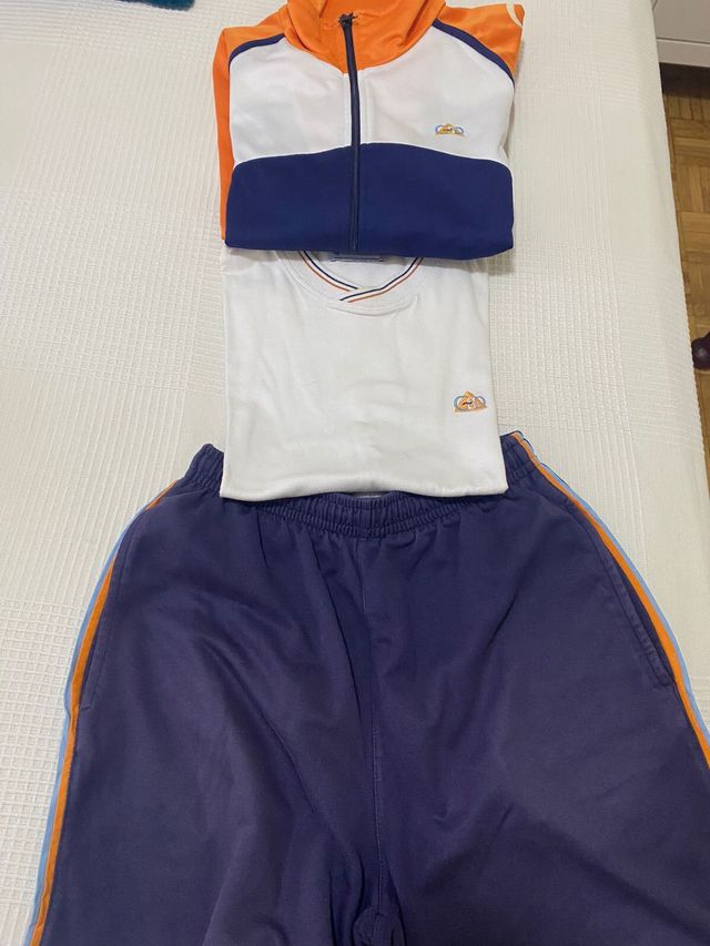 Equipamiento Colegio Gredos T8-10-12-14 