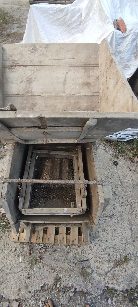 MAQUINA ANTIGUA SEPERADORA DE GRA