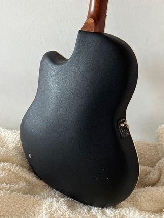 Guitarra electroacústica
