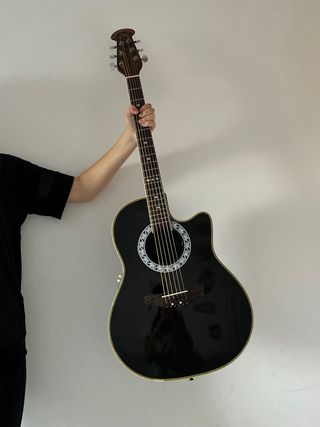 Guitarra electroacústica