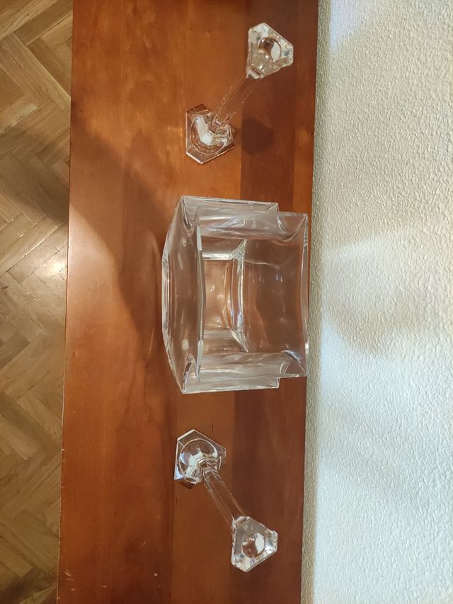 Florero + Candelabros.