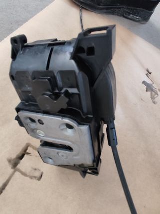 CERRADURA DEL. IZQUI. RENAULT CLIO 2010