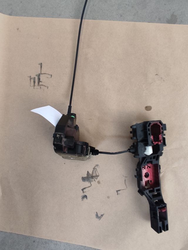 CERRADURA DEL. DERCH. RENAULT SCENIC