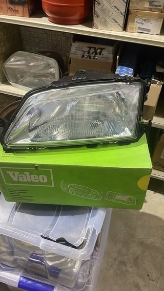 Faros y pilotos Peugeot 306 distintas versiones
