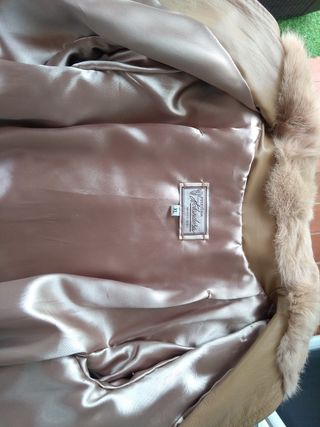 Chaqueta bomber de pelo de conejo y napa camel