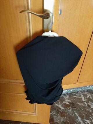 Camiseta negra pedrería