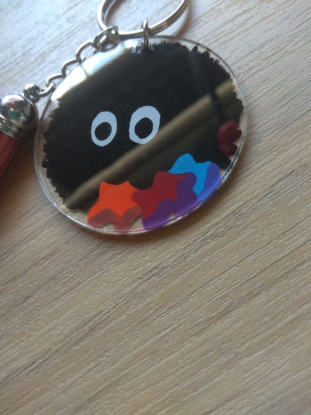 Llavero pintado a mano Duende del polvo