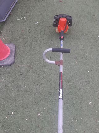 Desbrozadora marca tanaka tbc 2100