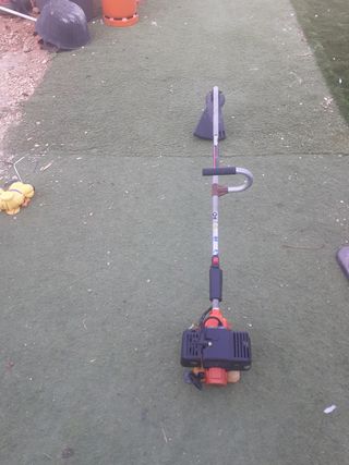 Desbrozadora marca tanaka tbc 2100