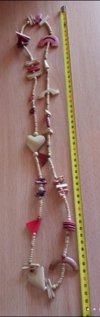 Collares de madera
