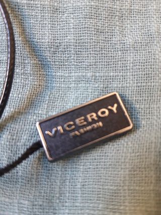 Collar Viceroy con etiqueta y caja