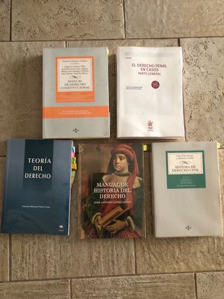 Libros de primero de derecho