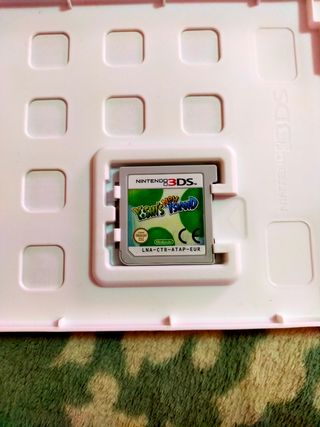 Nintendo 2ds con funda cargador y juegos