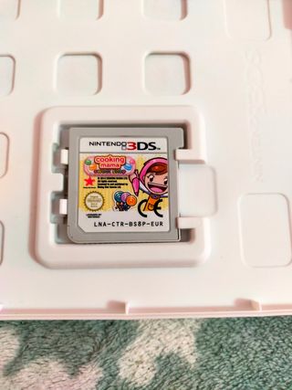 Nintendo 2ds con funda cargador y juegos