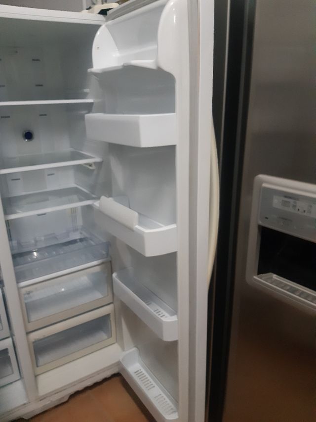 AMERICANA SAMSUNG BUEN ESTADO 175X90X70