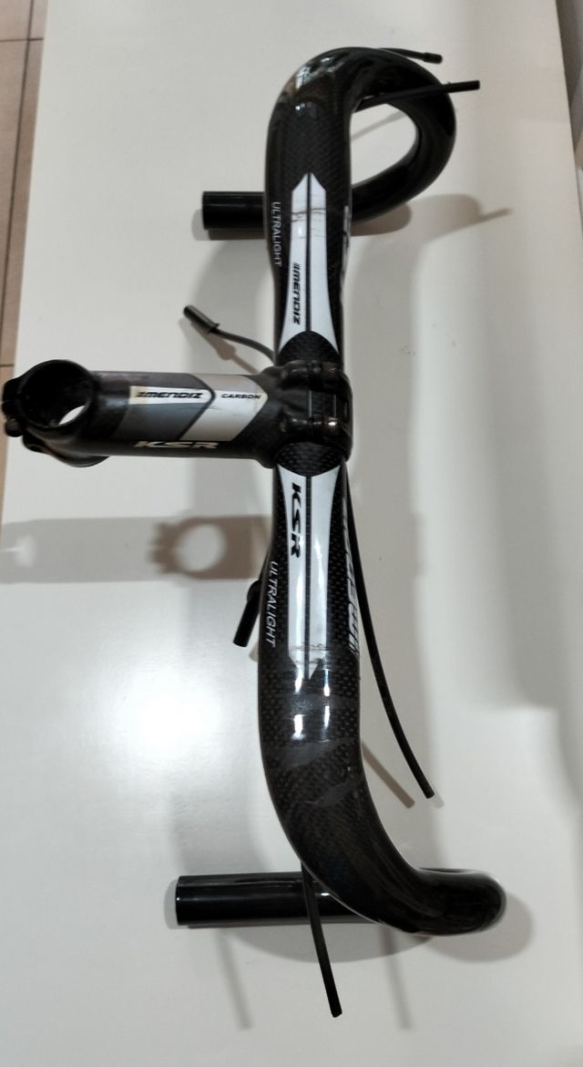 Manillar y potencia de carbono 