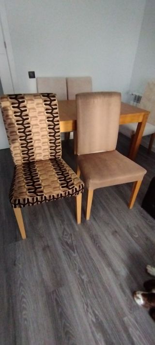 Mesa extensible comedor y sillas