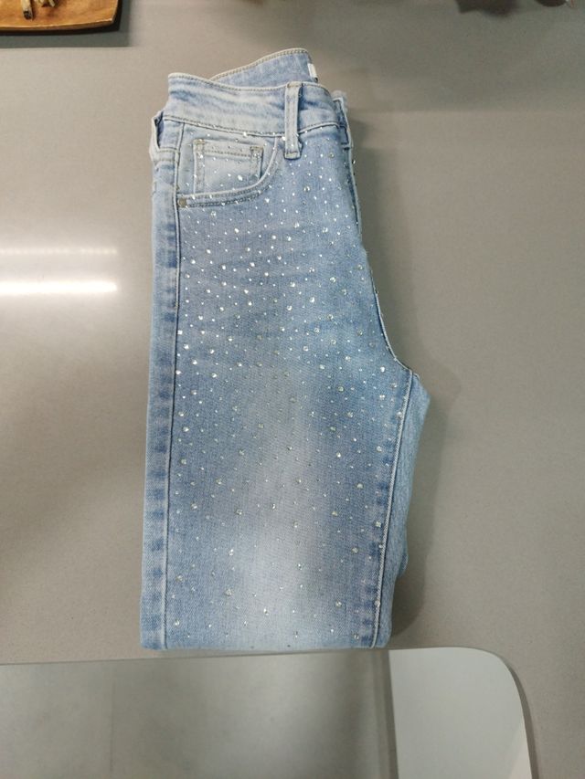 PANTALÓN TEJANO CHICA LENTEJUELAS