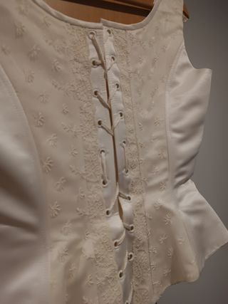 Vestido de novia (corset + falda + velo)