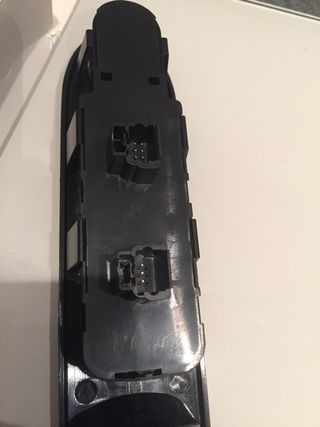 BOTONERA ELEVALUNAS PEUGEOT