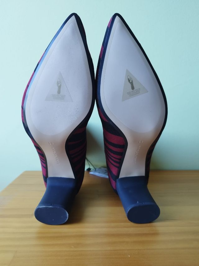 NUEVOS. Botines Zara t.41