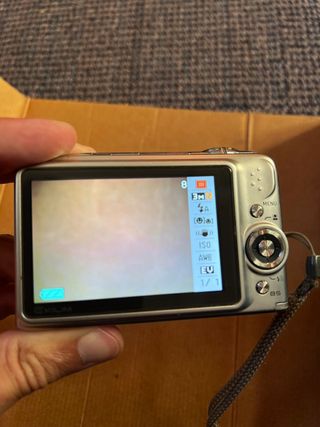 Camara digital Casio Exilim 12MP