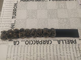 Bufanda con flores de piel