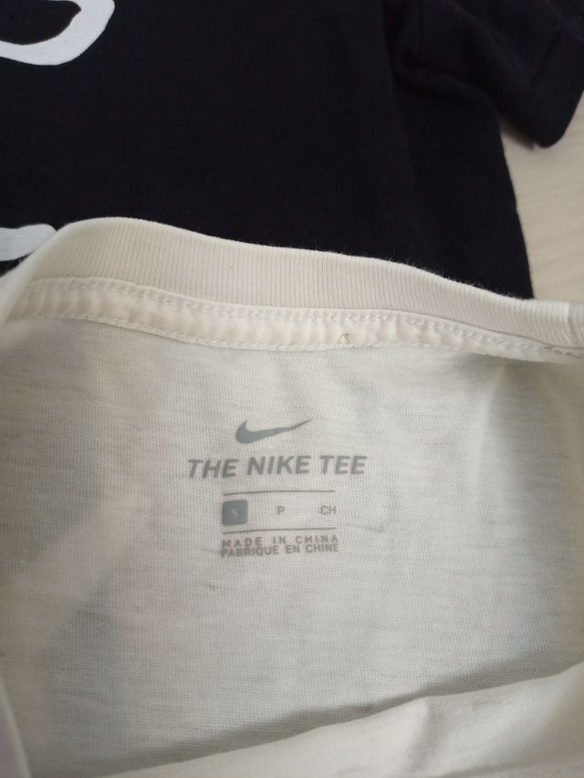Tres camisetas Nike y una Pepperts.