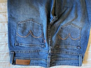 Pantalon Jeans Levis mujer demi curve