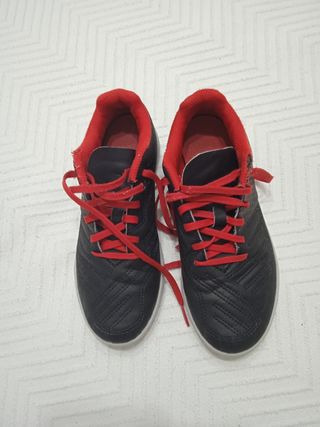 botas de futbol n°32 marca decathlon 