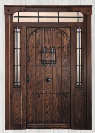 Puertas de Calle en Madera Maciza