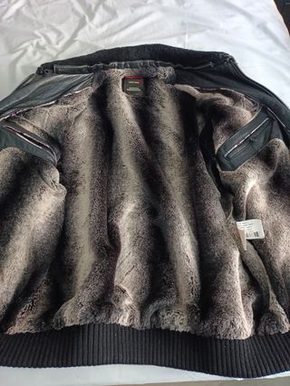 Chaqueta De Cuero