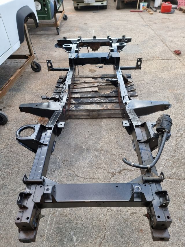 Chasis land rover defender 90 -110