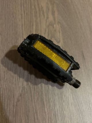 Pedal izquierdo California XL2
