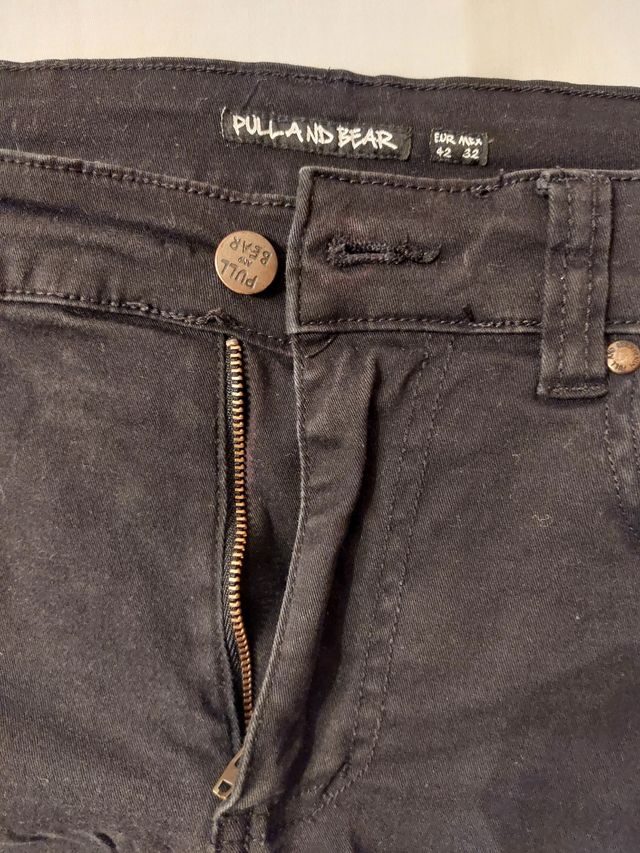 Pantalones skinny fit negros