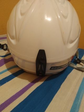 Casco snow