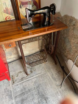maquina de coser antigua ALFA