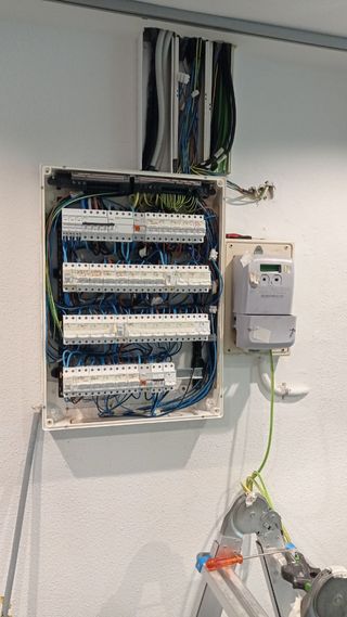 Electricista profesional 24/24☎️