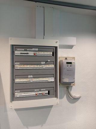 Electricista profesional 24/24☎️