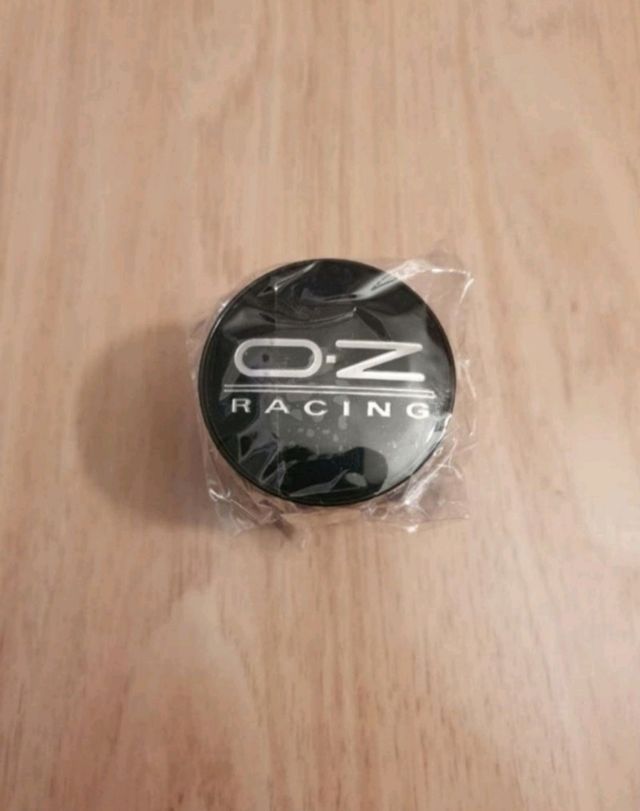 Pack 4 Uds 60mm tapa central OZ para llanta.Negro.