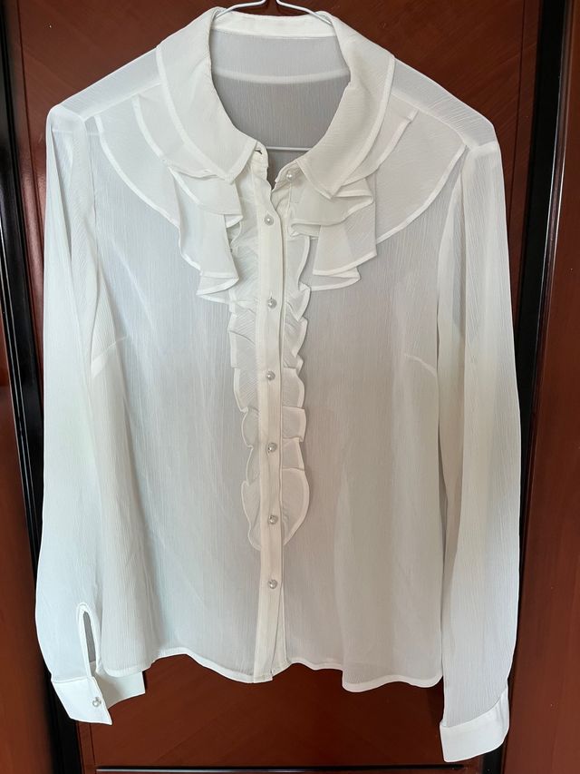 Camisa blanca de rucha ML