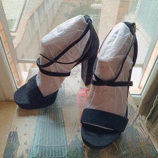 Zapatos de tacón Michael Kors nuevos