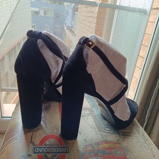 Zapatos de tacón Michael Kors nuevos