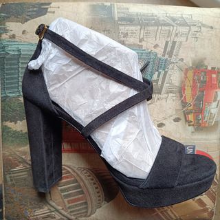 Zapatos de tacón Michael Kors nuevos